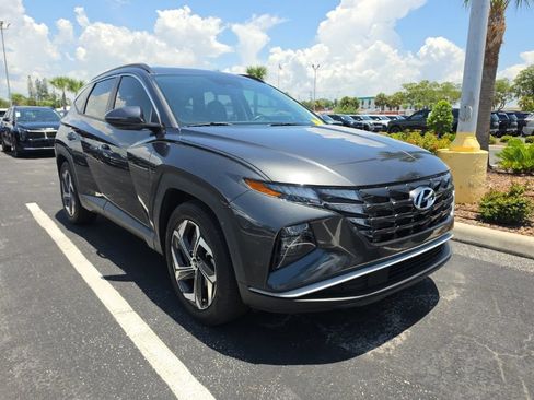 Used 2023 Hyundai Tucson SEL w/ Convenience Package FWD image 3