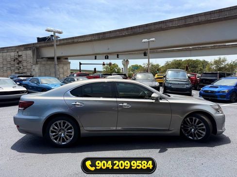 Used 2016 Lexus LS 460 w/ Comfort Package RWD image 7