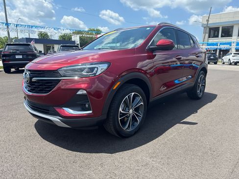 Used 2023 Buick Encore GX Essence w/ Advanced Technology Package AWD/4WD image 2