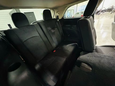 Used 2018 Dodge Journey SE w/ Popular Equipment Group image 13