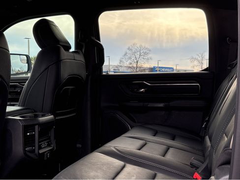 Used 2022 RAM 1500 Limited w/ Body Color Bumper Group image 18