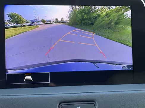 Used 2023 Cadillac XT4 Luxury w/ Cold Weather Package image 26