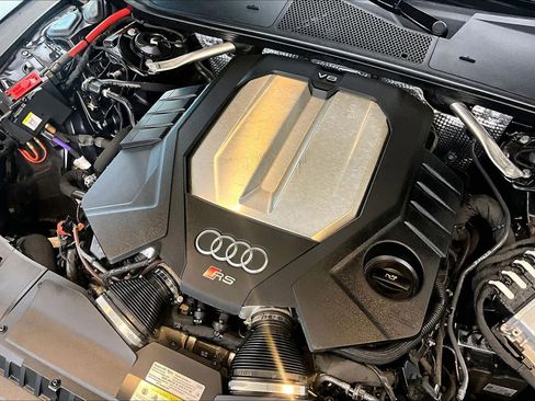 Used 2024 Audi RS 7 Performance image 31