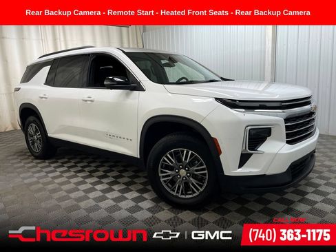 Certified 2024 Chevrolet Traverse LT FWD image 1