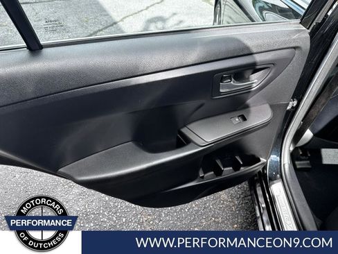 Used 2017 Toyota Camry SE image 32