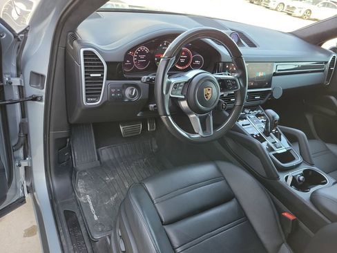 Certified 2022 Porsche Cayenne GTS image 12
