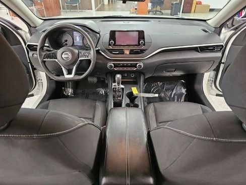 Used 2022 Nissan Altima 2.5 S image 9