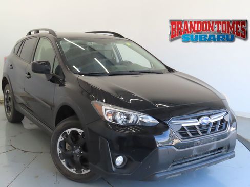 Used 2023 Subaru Crosstrek 2.0i Premium image 1