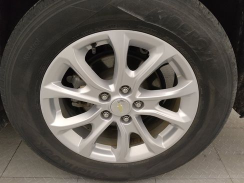 Used 2019 Chevrolet Equinox LS w/ LS Convenience Package AWD/4WD image 31