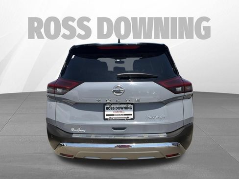 Used 2021 Nissan Rogue Platinum FWD image 5