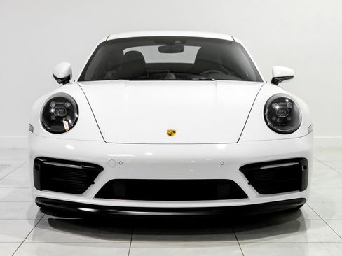 Used 2024 Porsche 911 Carrera GTS image 2