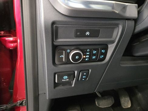 Used 2025 Ford F150 Lariat w/ Equipment Group 502A High AWD/4WD image 25
