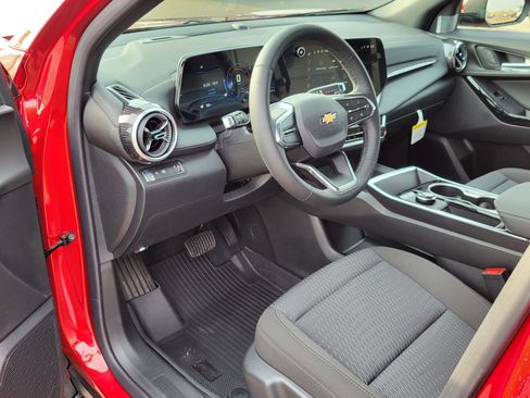 New 2026 Chevrolet Equinox LT w/ Safety and Technology Package FWD image 14