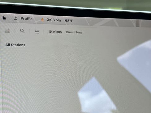 Used 2022 Tesla Model 3 Long Range AWD/4WD image 19