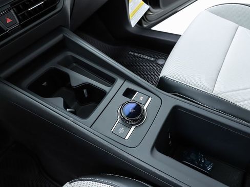 New 2026 Volkswagen Tiguan SE AWD/4WD image 24