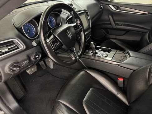 Used 2017 Maserati Ghibli image 40