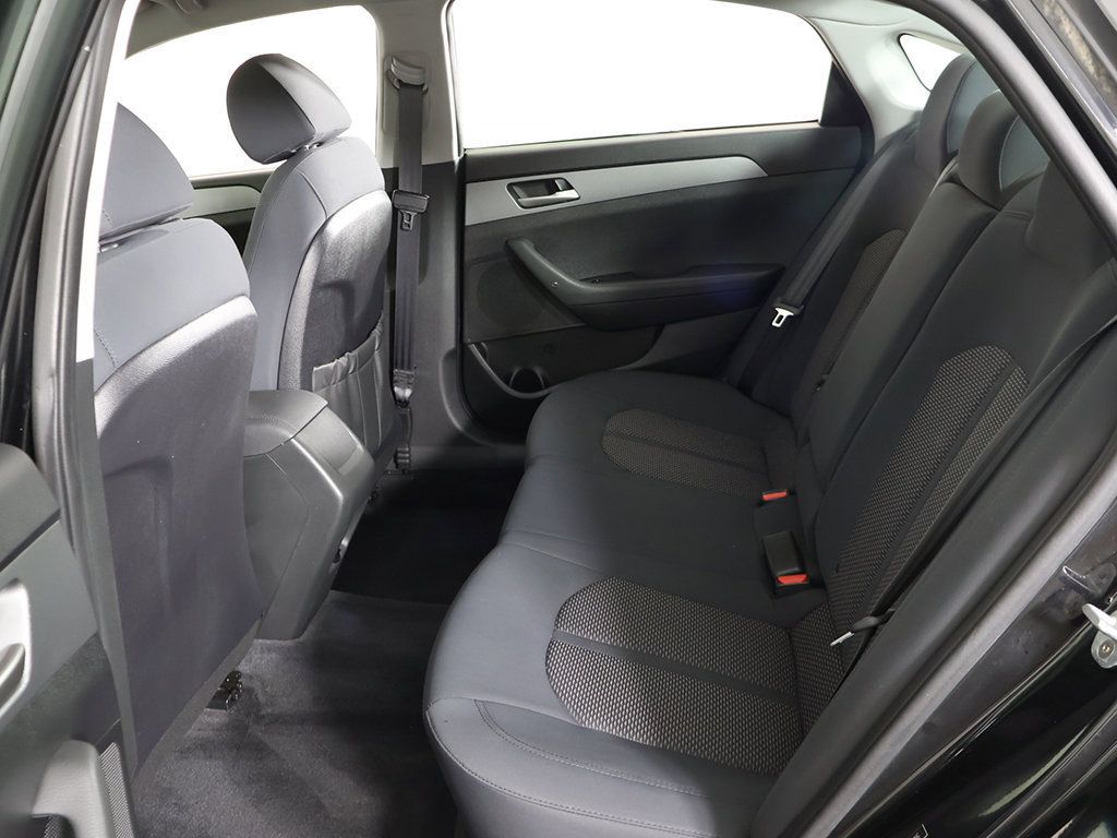 Used 2018 Hyundai Sonata SE FWD image 30