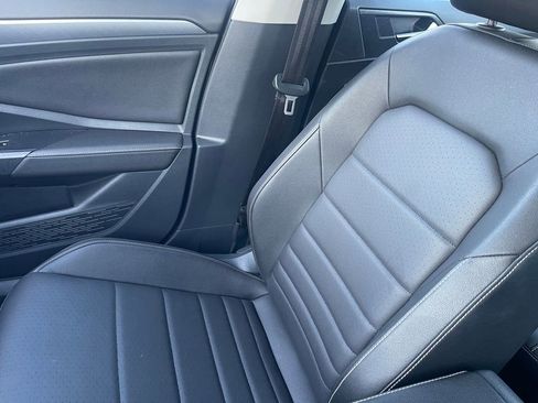 Used 2024 Volkswagen Jetta SE image 26