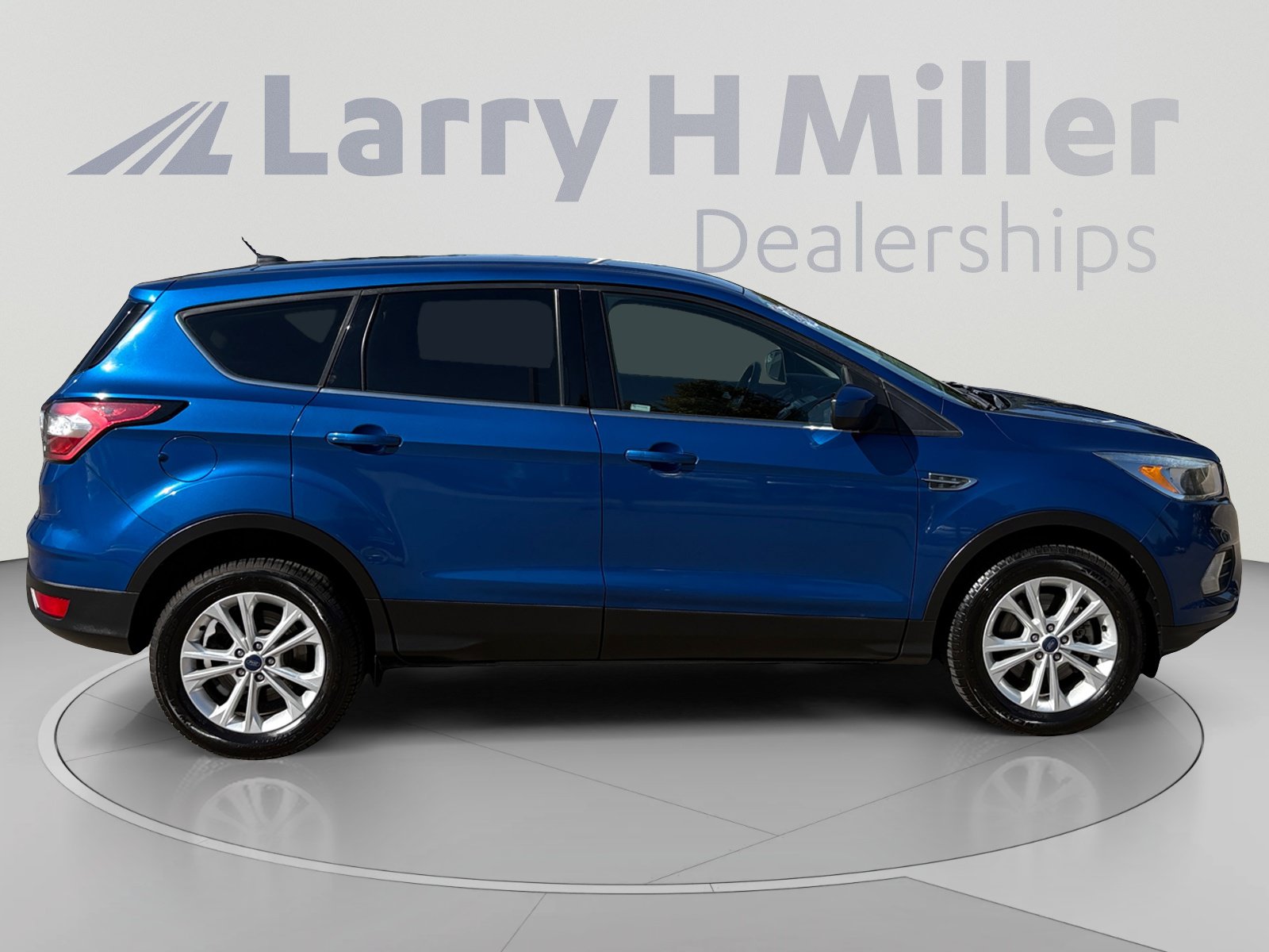 Used 2017 Ford Escape SE AWD/4WD image 6