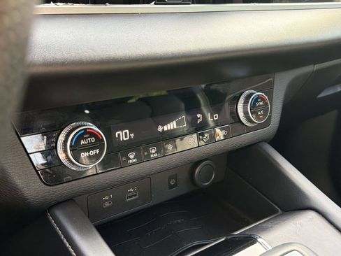 Used 2022 Mitsubishi Outlander SE FWD image 16