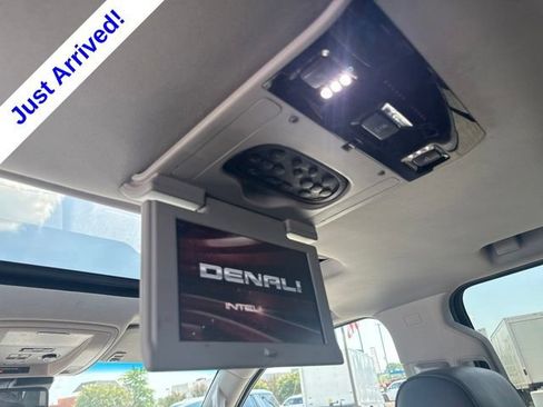 Used 2015 GMC Yukon XL Denali w/ Open Road Package AWD/4WD image 15
