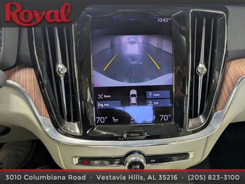 Used 2021 Volvo S60 T5 Momentum image 19