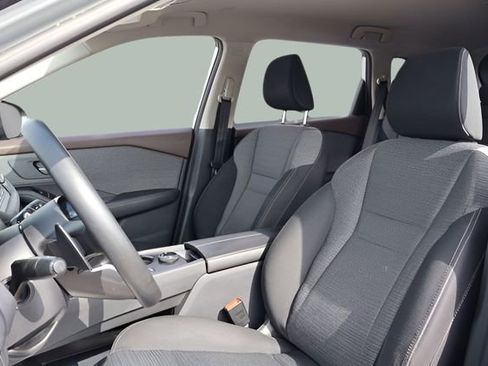 Used 2022 Nissan Rogue SV image 12