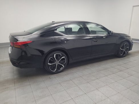 Used 2023 Nissan Altima 2.5 SR w/ SR Premium Package FWD image 10