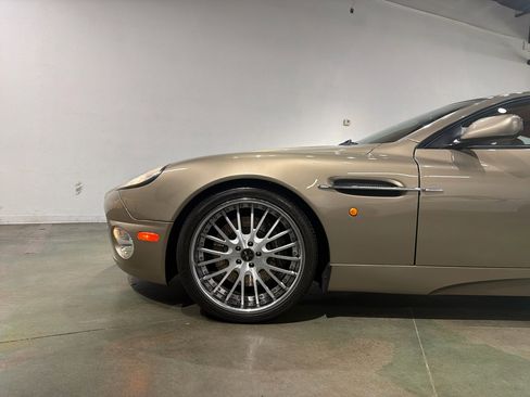 Used 2003 Aston Martin Vanquish Coupe image 3