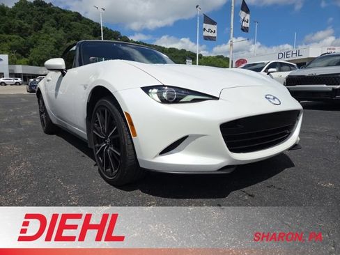 Used 2024 MAZDA MX-5 Miata Grand Touring RWD image 1