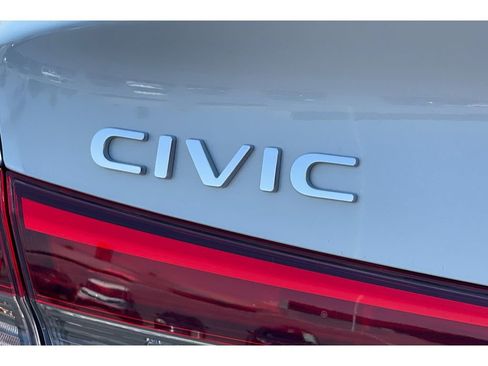 Used 2023 Honda Civic EX image 17