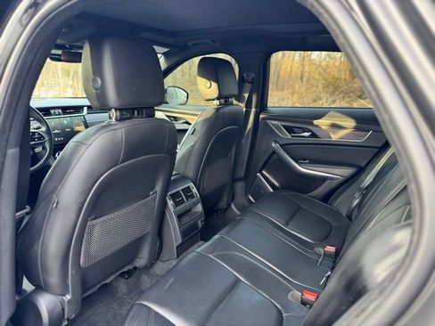 Used 2023 Jaguar F-PACE S image 15