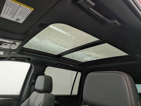 Certified 2024 Chevrolet Suburban RST w/ Luxury Package image 20