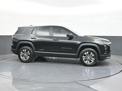 New 2026 Chevrolet Equinox LT FWD image 13