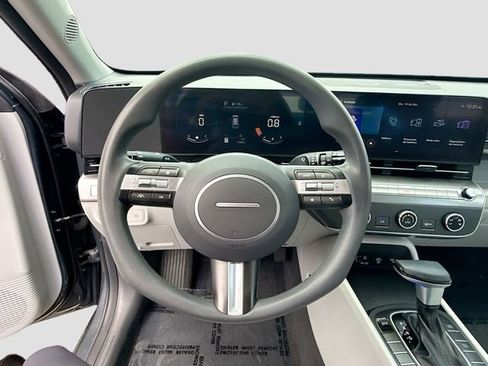 Certified 2024 Hyundai Kona SE image 11