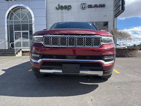 Used 2022 Jeep Grand Wagoneer Series I AWD/4WD image 8