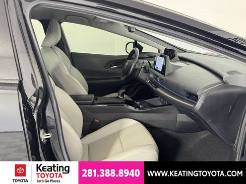 Certified 2024 Toyota Prius XLE FWD image 22