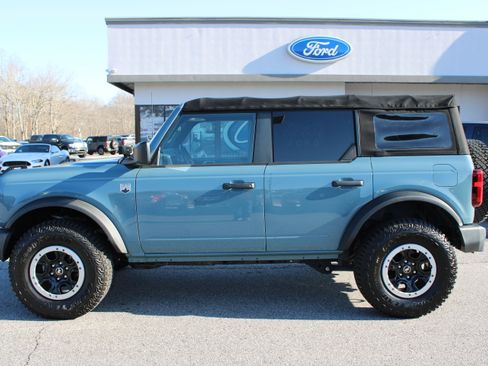 Used 2022 Ford Bronco Big Bend w/ Sasquatch Package image 1