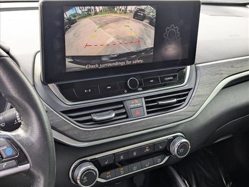 Certified 2024 Nissan Altima 2.5 SV w/ SV Premium Package image 14