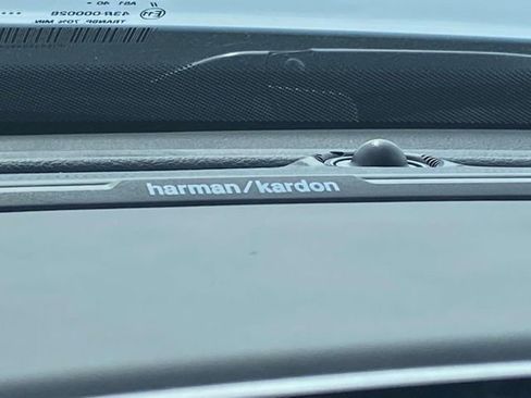 Used 2024 RAM 2500 Limited image 35