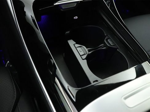 New 2025 Mercedes-Benz C 300 Sedan image 7