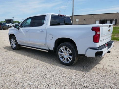 New 2026 Chevrolet Silverado 1500 High Country AWD/4WD image 8