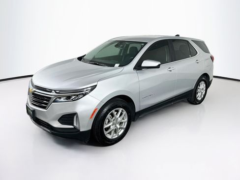 Used 2022 Chevrolet Equinox LT w/ LPO, Floor Liner Package FWD image 3