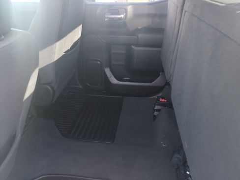 Used 2022 Chevrolet Silverado 1500 LT image 14