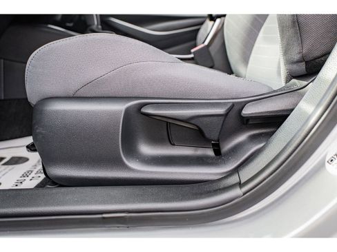 Used 2024 Toyota Corolla SE image 9