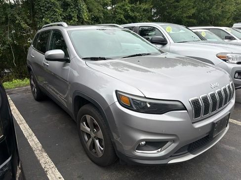 Used 2021 Jeep Cherokee Limited AWD/4WD image 3