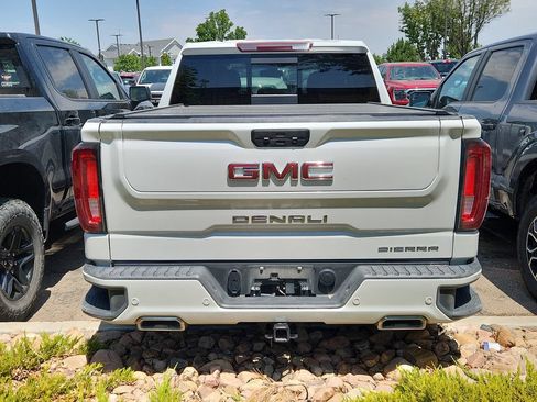Used 2021 GMC Sierra 1500 Denali w/ Driver Alert Package II AWD/4WD image 4