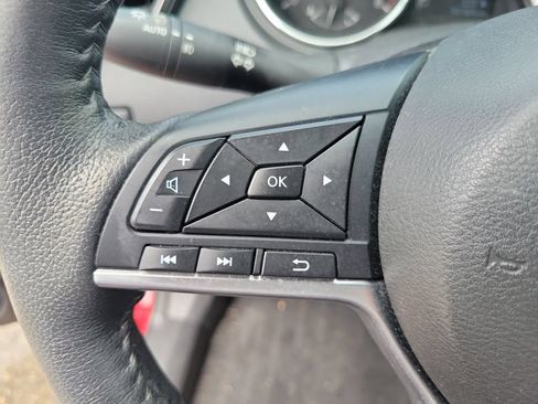 Used 2019 Nissan Rogue SL w/ Premium Package AWD/4WD image 16