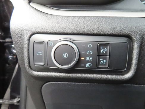 Used 2024 Ford Explorer XLT w/ XLT Sport Appearance Package AWD/4WD image 36