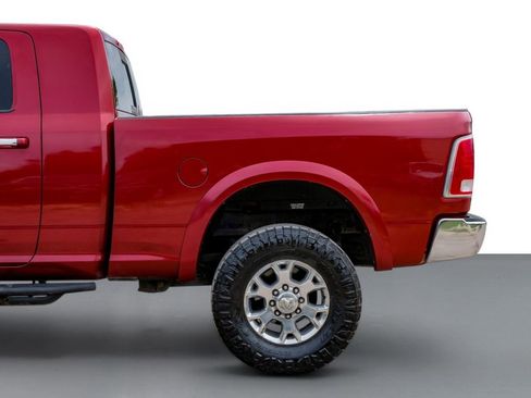 Used 2014 RAM 2500 Laramie AWD/4WD image 11